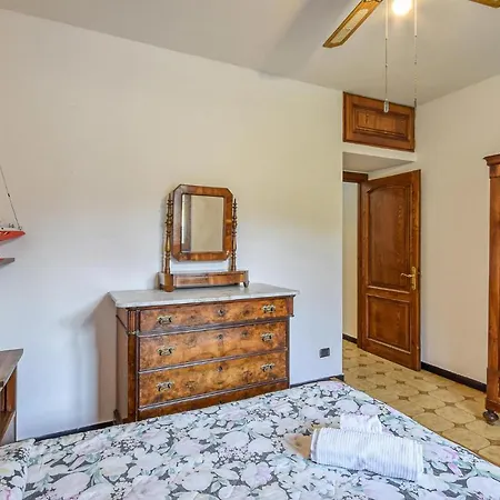 Awesome In With Outdoor Swimming Pool, Wifi And 3 Bedrooms