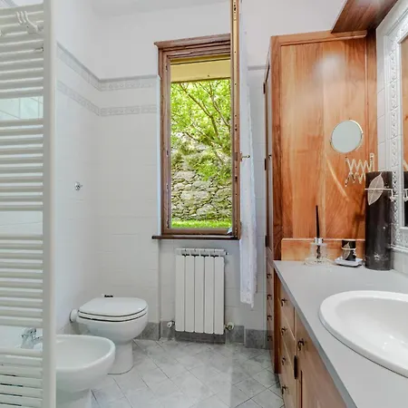 3 Bedroom Beautiful In Testana