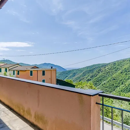 3 Bedroom Beautiful In Casa vacanze