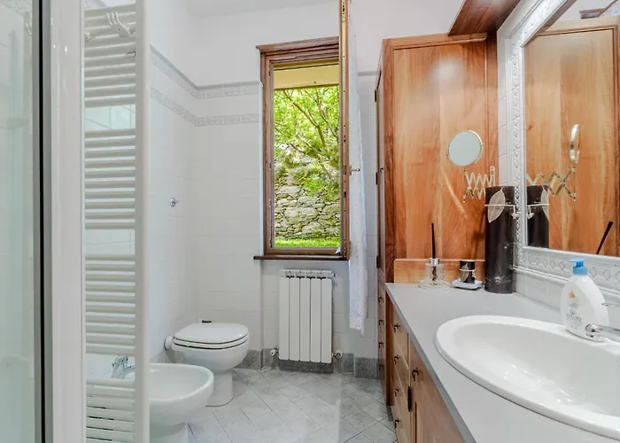 3 Bedroom Beautiful In Testana