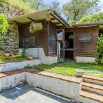 Vakantiehuis 3 Bedroom Beautiful In Testana