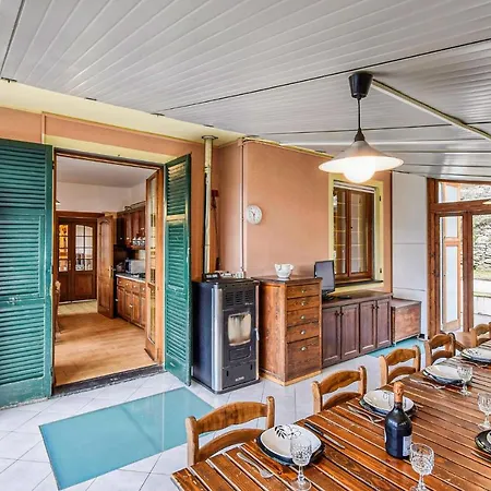 Awesome In With Outdoor Swimming Pool, Wifi And 3 Bedrooms