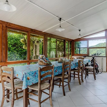 Awesome In With Outdoor Swimming Pool, Wifi And 3 Bedrooms